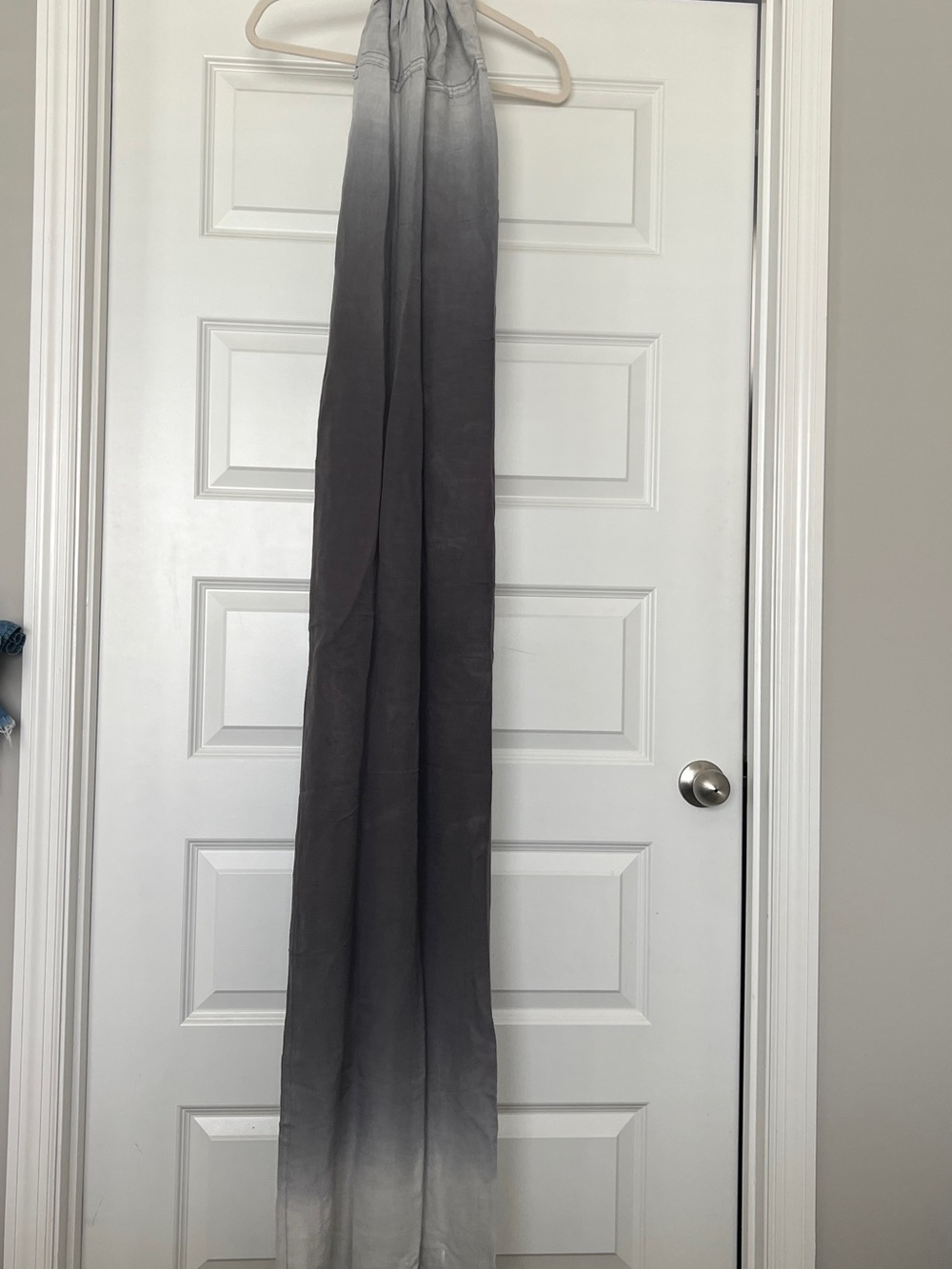 Nalakai Two-Tone Linen Ring
Sling - Gray ombré - Picture 5 of 8